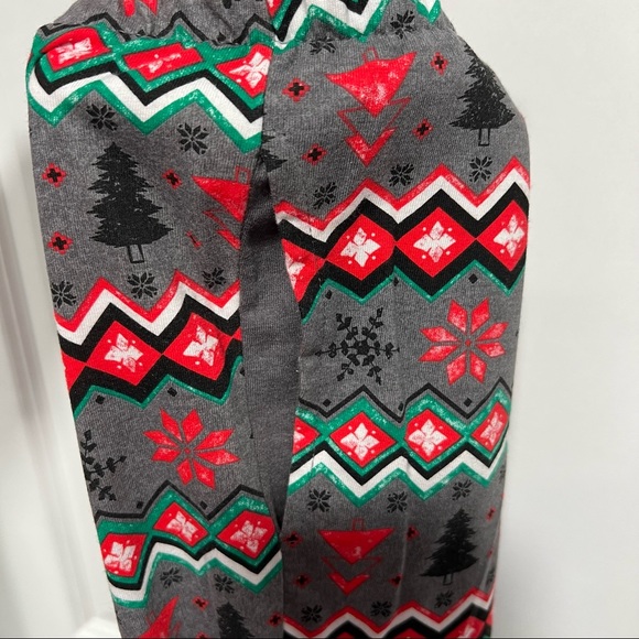 Women’s Christmas Pajamas - Picture 10 of 12